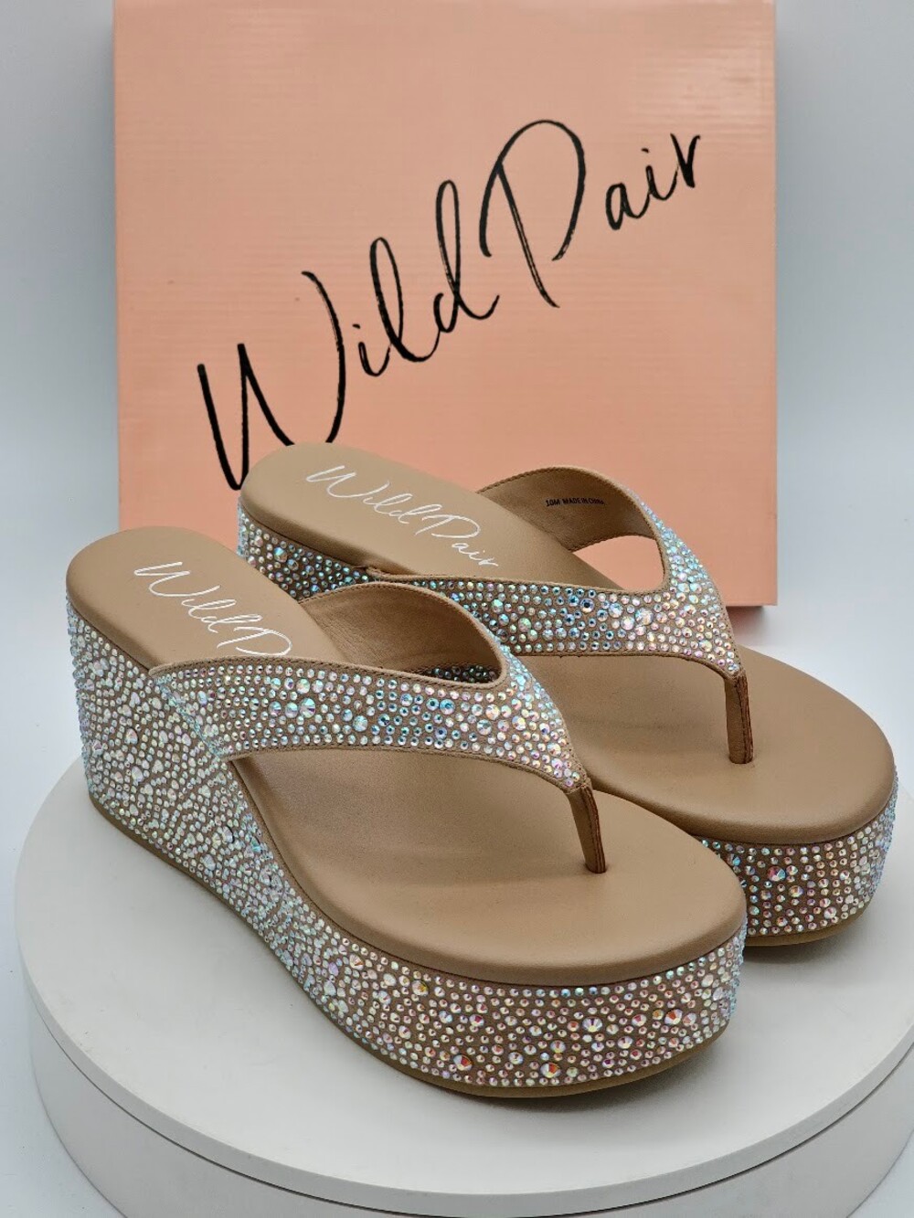 Wild Pair Women’s Rhinestone Platform Wedge Flip Flops Nude Size 10 NEW
